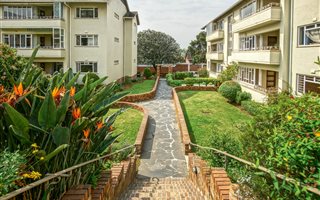 2 Bedroom Apartment in Kenilworth Upper