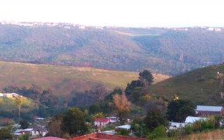 1164 m² Land available in Hornlee
