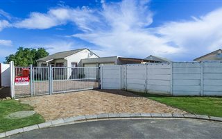 2 Bedroom House in Victoria Park