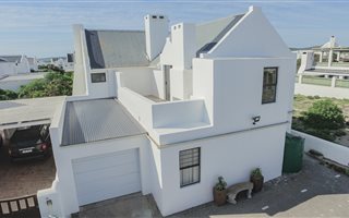 5 Bedroom House in Paternoster
