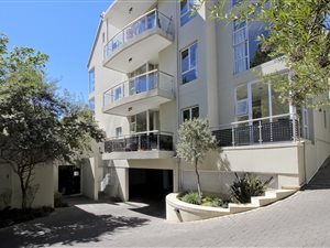 2 Bed Apartment in Parktown North