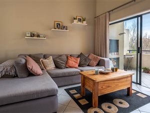 2 Bed Apartment in Somerset West Central