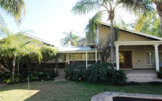 4 Bedroom House in Kanoneiland