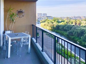 1 Bed Apartment in Century City