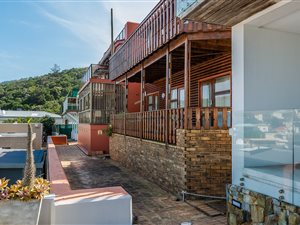 5 Bed House in Herolds Bay