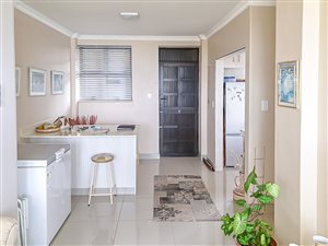 2 Bed Apartment in Illovo Beach