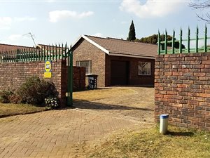 3 Bed House in Mayberry Park