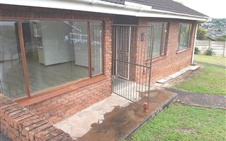 3 Bedroom Simplex in Bisley