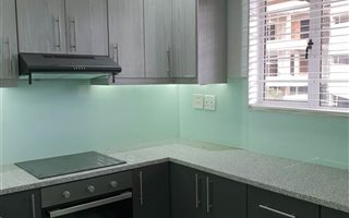 3 Bedroom Apartment in Essenwood