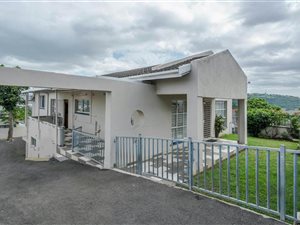 3 Bedroom House in Effingham
