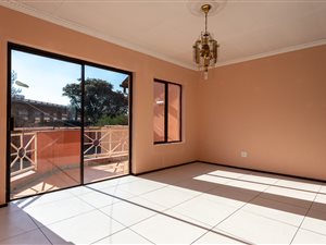 2 Bed Townhouse in Mondeor