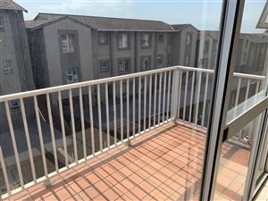 2 Bed Apartment in Veld En Vlei