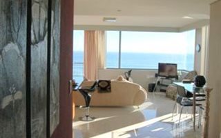 3 Bedroom Apartment in Bloubergrant