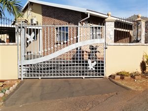 5 Bed House in Grove End