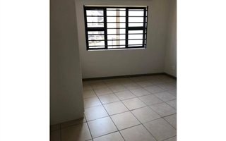 2 Bedroom Simplex in Elarduspark