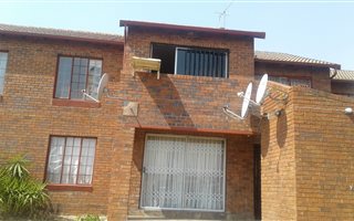 3 Bedroom Townhouse in Southcrest
