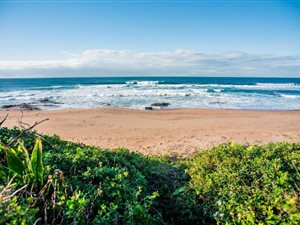 1360 m² Land available in Seaton Estate