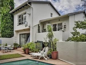 3 Bed Townhouse in Gallo Manor