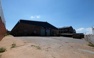 1950 m² Industrial space in Monavoni