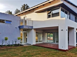 4 Bed House in Eikenhof