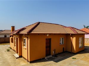 3 Bed House in Kirkney
