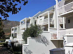 3 Bed House in Steenberg
