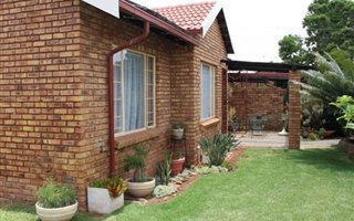 2 Bedroom Townhouse in Wierda Glen