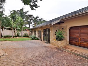 3 Bed House in Zwartkop