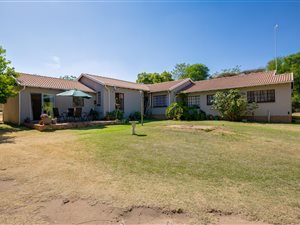 8565 m² Farm in President Park