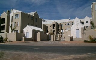 3 Bedroom Apartment in Diaz Beach