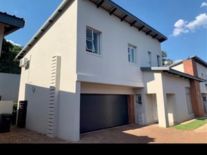3 Bed House in Baileys Muckleneuk