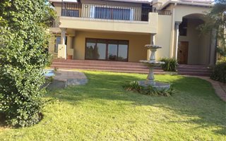5 Bedroom House in Waterkloof