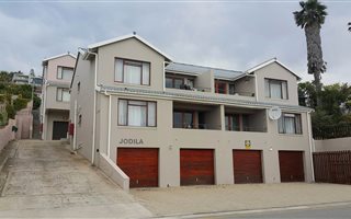 2 Bedroom Apartment in Mossel Bay Central