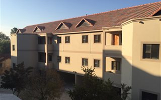 6 Bedroom Apartment in Potchefstroom Central