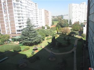 3 Bed Townhouse in Bedford Gardens