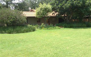 1 Bedroom Garden Cottage in Bryanston