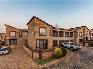 3 Bed Townhouse in Wilgeheuwel