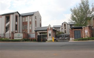2 Bedroom Apartment in Van Der Hoff Park