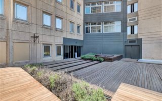 1 Bedroom Apartment in Newtown