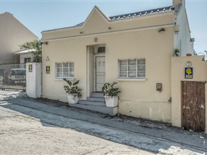 4 Bed House in Richmond Hill