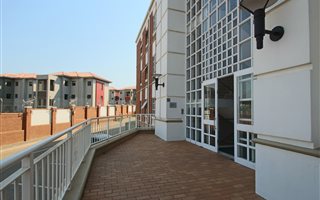 356 m² Office Space in Fourways