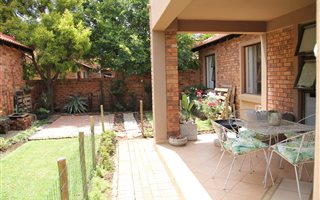 3 Bedroom Townhouse in Silver Lakes