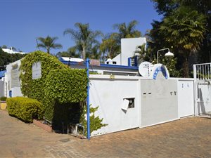 4 Bed Townhouse in Menlo Park