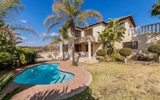 4 Bedroom House in Lonehill