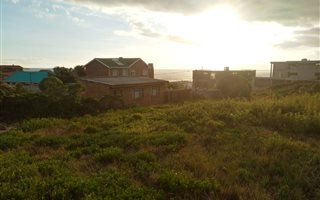 595 m² Land available in De Kelders