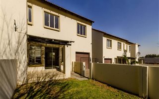 2 Bedroom Cluster in Country View