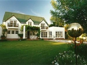 3 Bed House in Die Boord