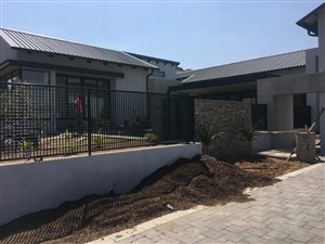 4 Bed House in Waterfall Country Estate