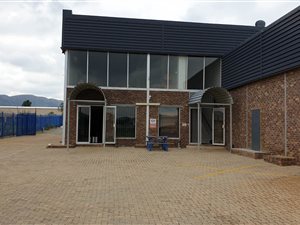 1630 m² Industrial space in Hartbeespoort Dam