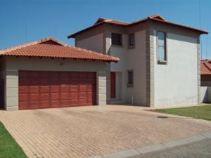 3 Bedroom Cluster in Rynfield